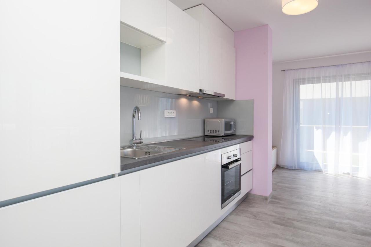 Apartments Dva Galeba Bol Exterior photo